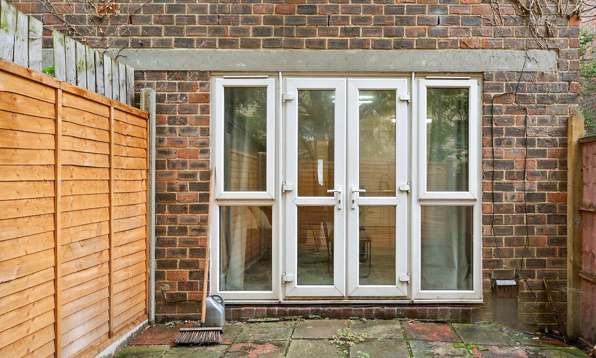 Stylish 3-bedroom Greenwich 2 Bath Pad & Free Parking Londra
